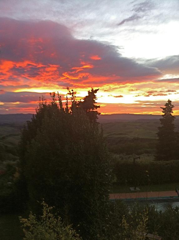 Podere Le Monache มอนตาโยเน ภายนอก รูปภาพ