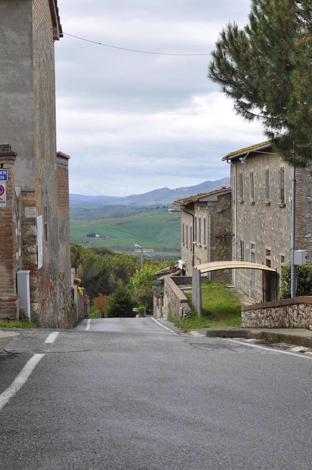 Podere Le Monache มอนตาโยเน ภายนอก รูปภาพ